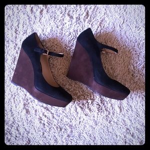 NEW Prada Platform Mary Jane Pumps